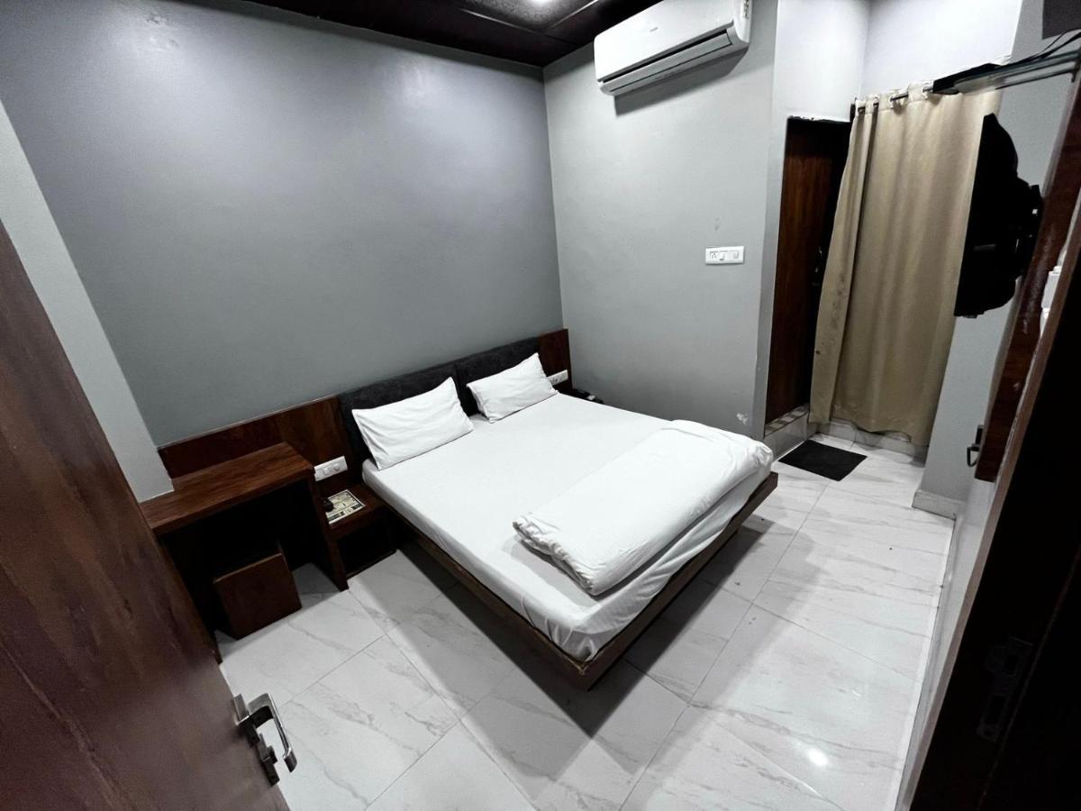 Hotel Shankar Ujjain Εξωτερικό φωτογραφία