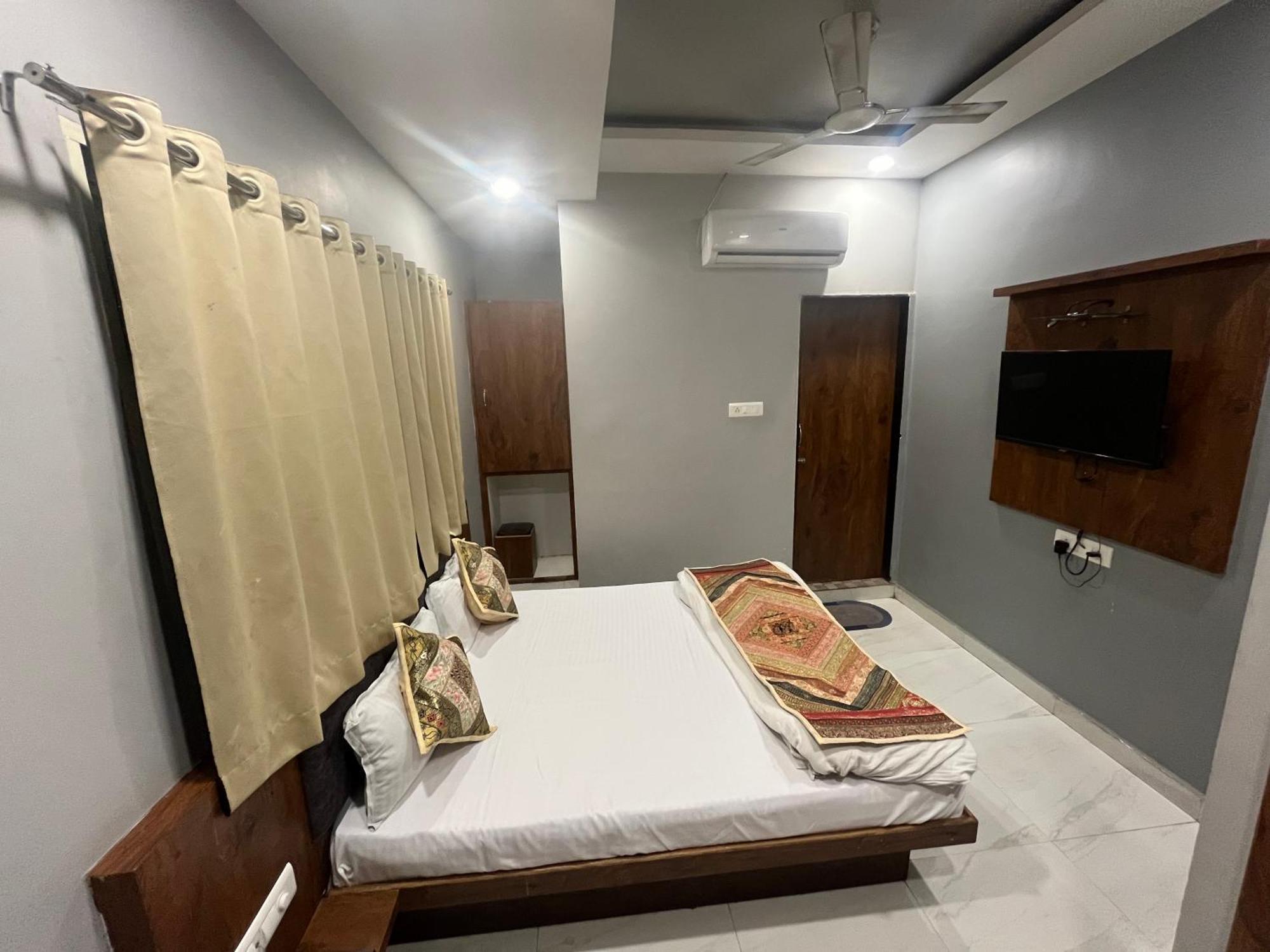 Hotel Shankar Ujjain Εξωτερικό φωτογραφία
